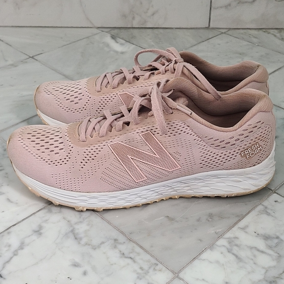 New Balance Fresh Foam Arishi Running Shoe Sneakers Pink 9.5 - Picture 5 of 9